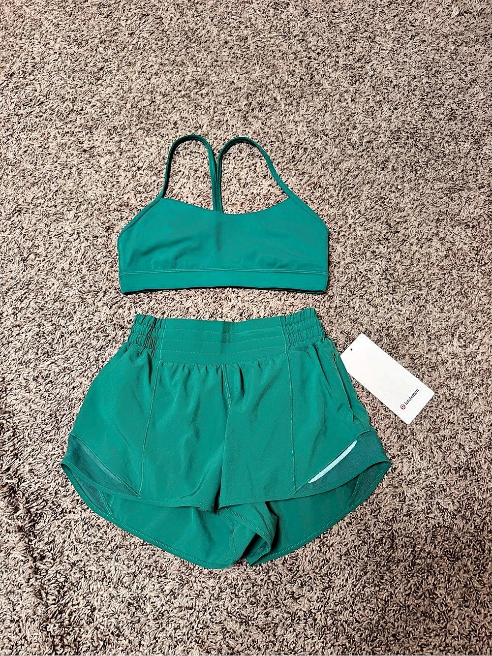 Lululemon Hotty Hot Short Athletic Shorts Set Green Size 4 NWT